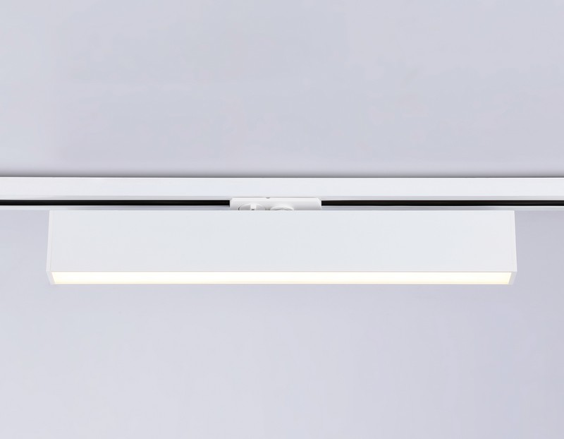 Трековый однофазный светодиодный светильник Ambrella Light GL6769 Трековый однофазный светодиодный светильник Ambrella Light GL6769
