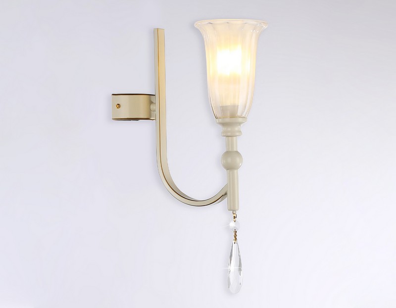 Настенный светильник с хрусталем Ambrella Light TR3252 Настенный светильник с хрусталем Ambrella Light TR3252