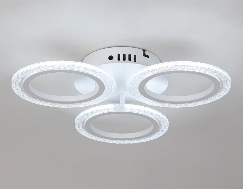 Потолочный светодиодный светильник с пультом Ambrella Light FA4050 Потолочный светодиодный светильник с пультом Ambrella Light FA4050
