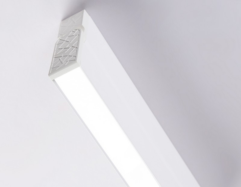 Настенно-потолочный светодиодный светильник Ambrella Light TA1818 Настенно-потолочный светодиодный светильник Ambrella Light TA1818