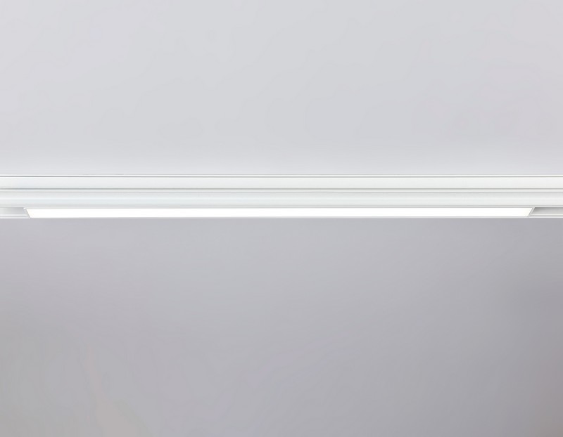 Светильник светодиодный трековый для шинопровода Magnetic Ambrella Light GL4008 Светильник светодиодный трековый для шинопровода Magnetic Ambrella Light GL4008