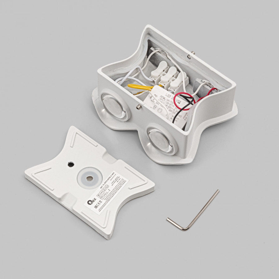 Светильник настенный LED 4x1W 4200K Белый 220V IP54 IL.0014.0019-4-WH IMEX