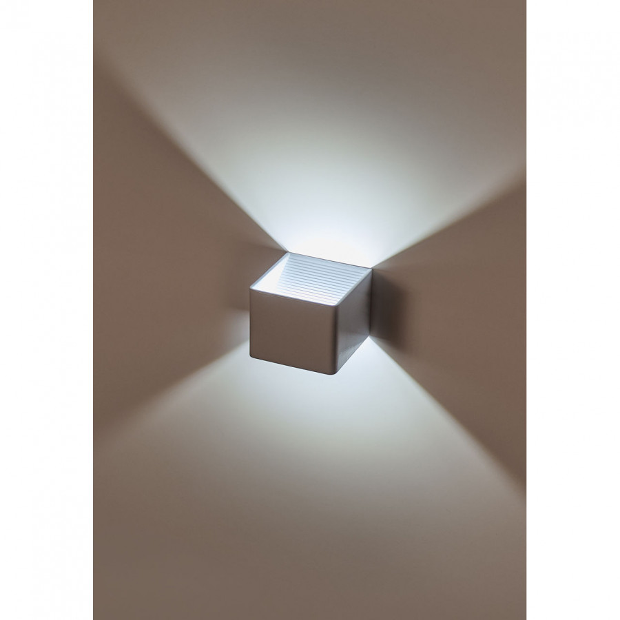 Светильник настенный LED 5W 4200K Белый 220V IP20 IL.0014.0003 WH IMEX